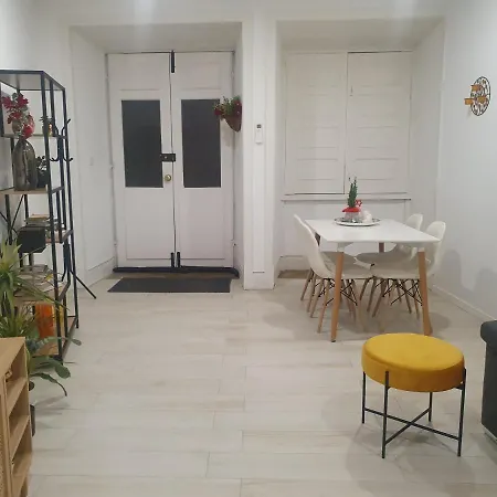 Apartment Mimo Da Se Braganca